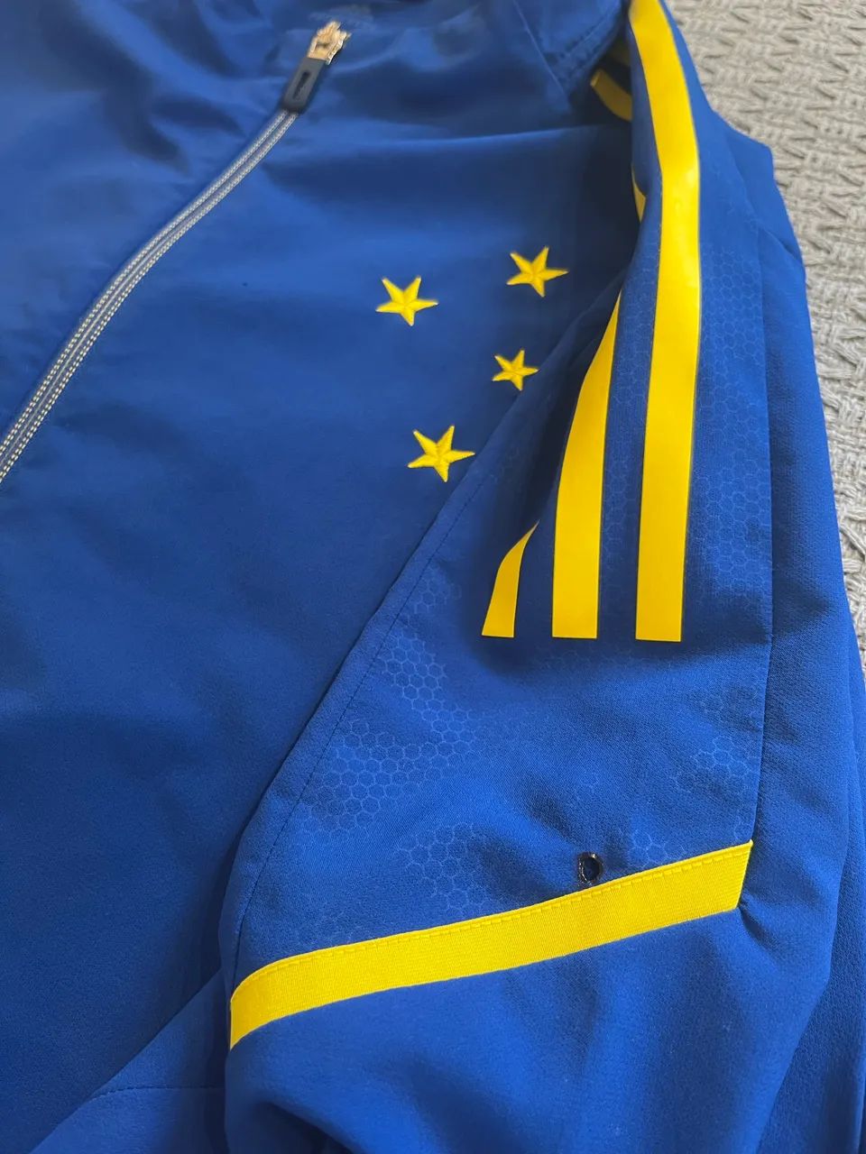 Jaqueta corta vento adidas Cruzeiro 2021 - Foto 4