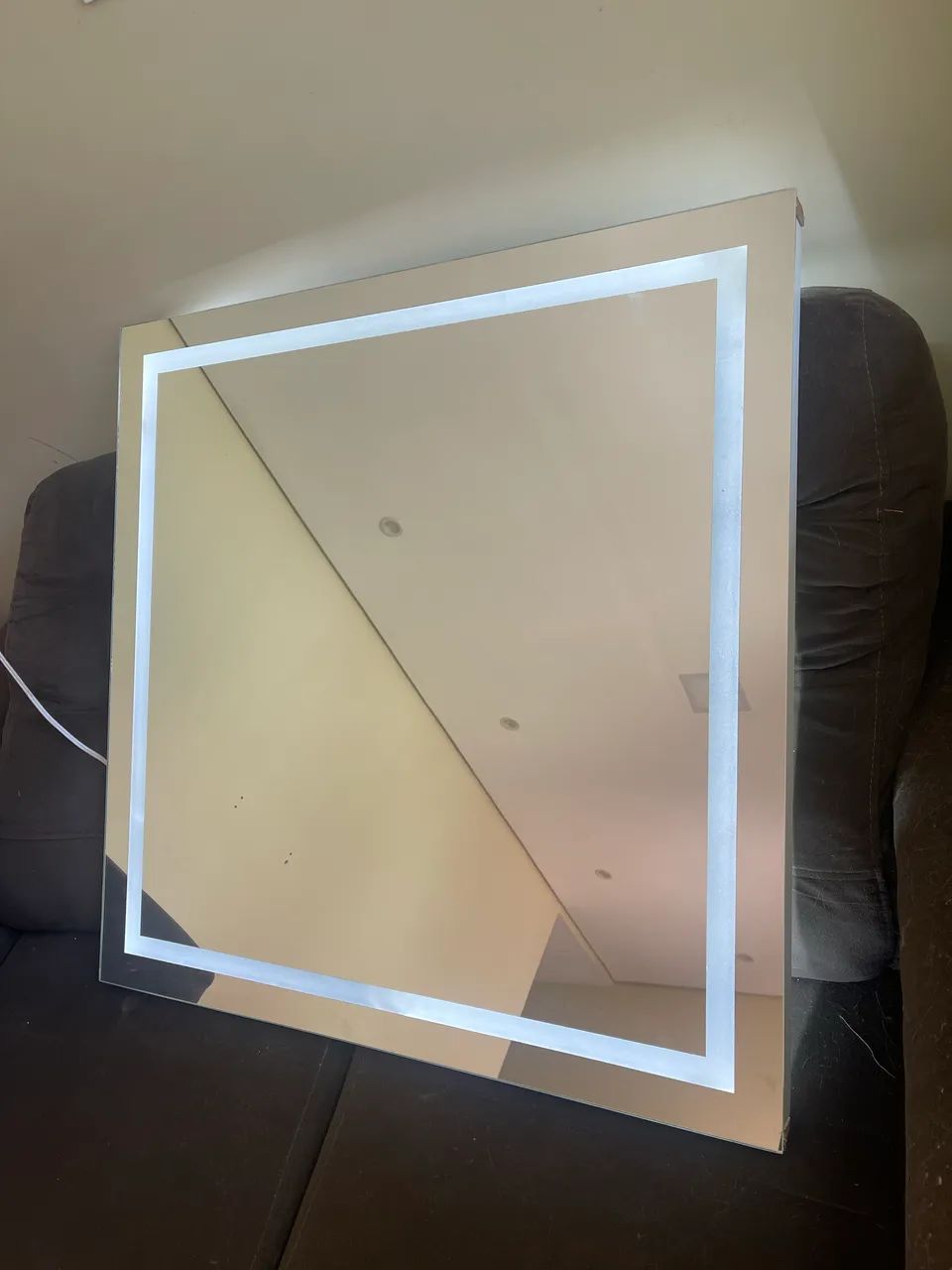 VENDO ESPELHO COM LED  - Foto 3