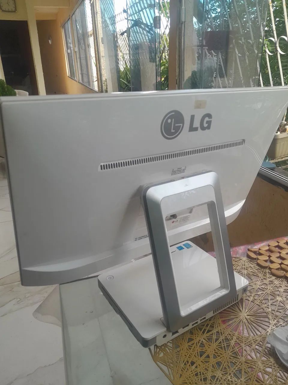 PC All in One LG 23v545 - Foto 3