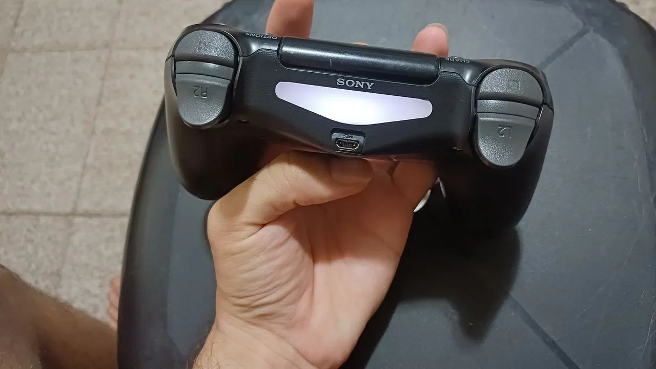 Controle original de ps4 funcionando 100% - Foto 3