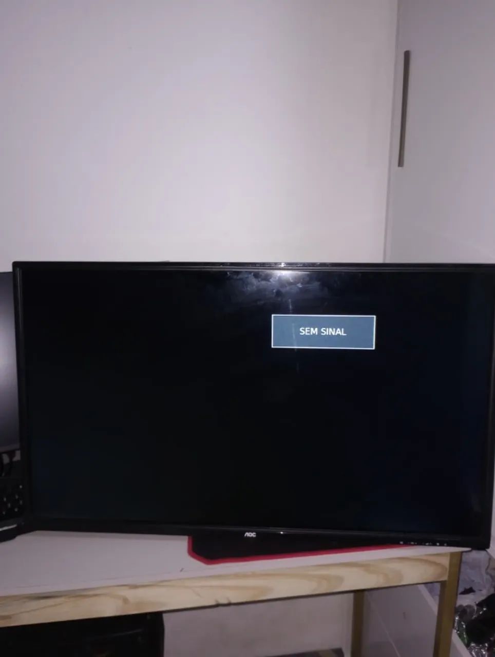TV AOC 32" LE32H1465/25 com Defeito + Controle