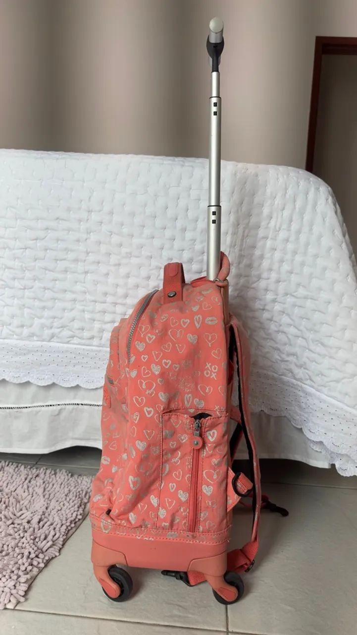 Mochila Kipling Original com Rodinhas - Bom Estado - Foto 4