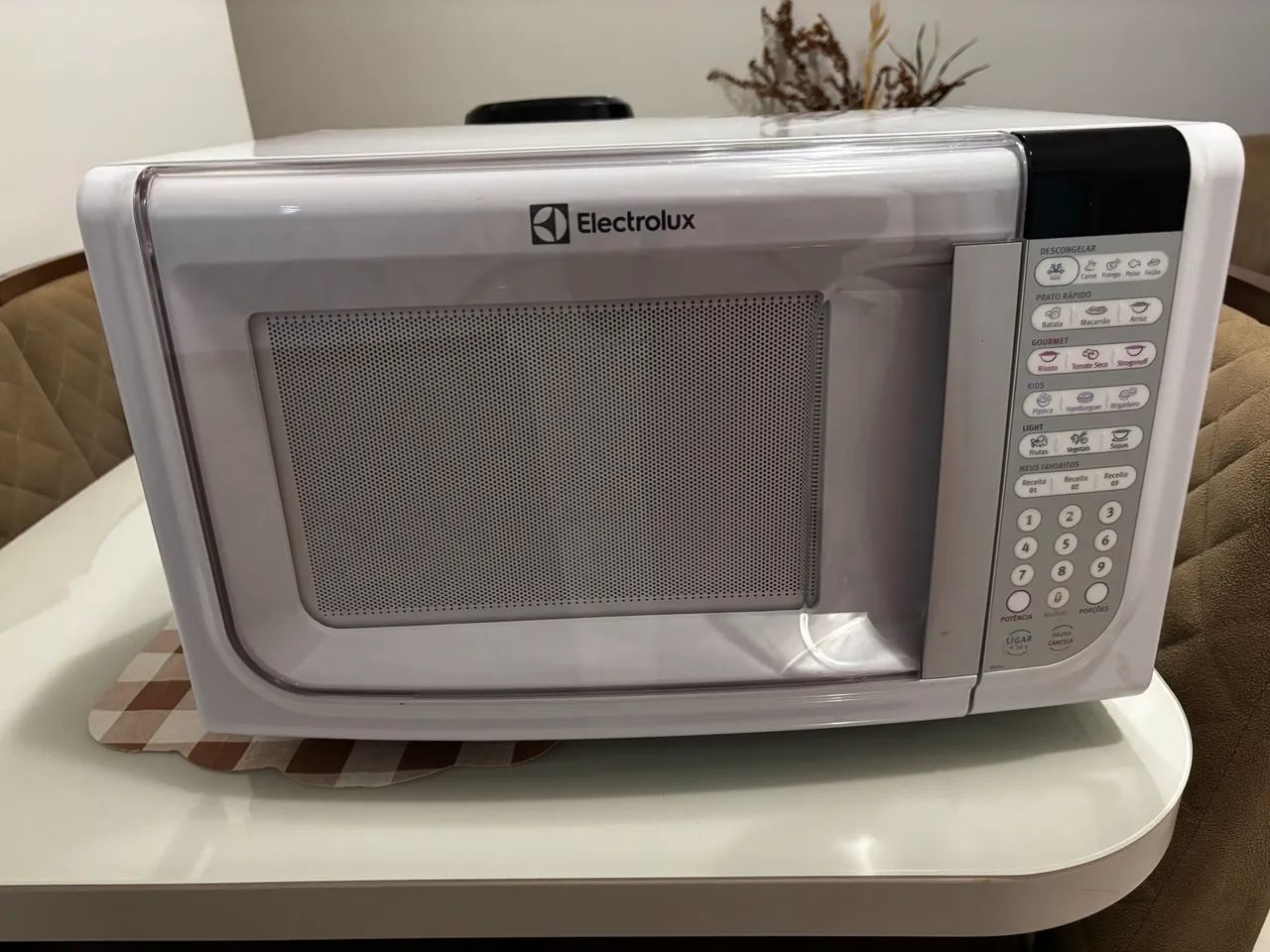 Vendo microondas 31 litros, 127 volts