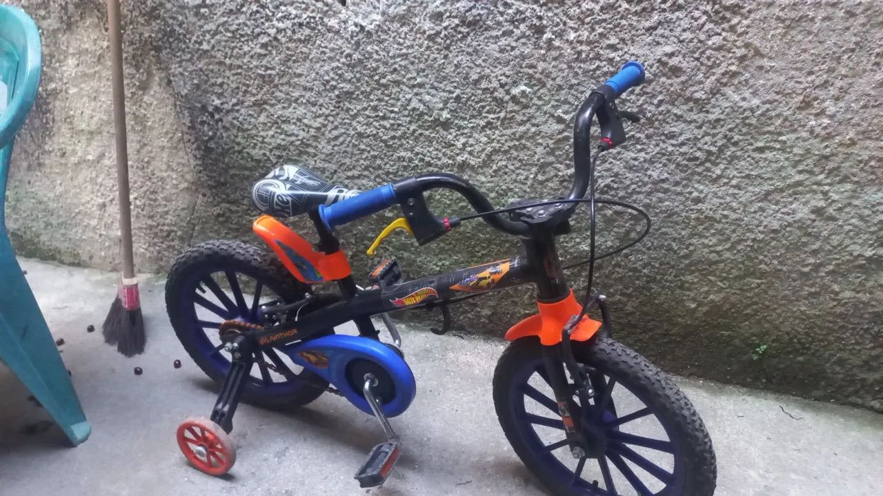 Vendo bicicleta semi nova - Foto 2