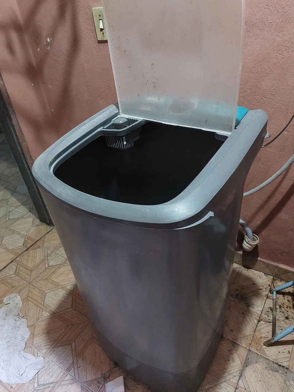 Tanquinho Arno 10 kilos ótimo funcionamento  - Foto 5