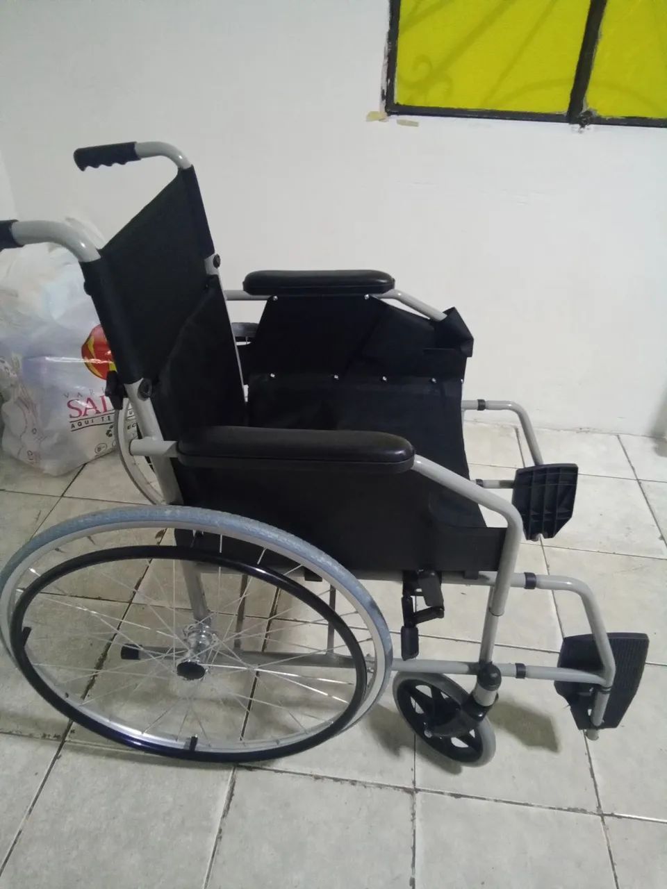 Cadeira de rodas  - Foto 3