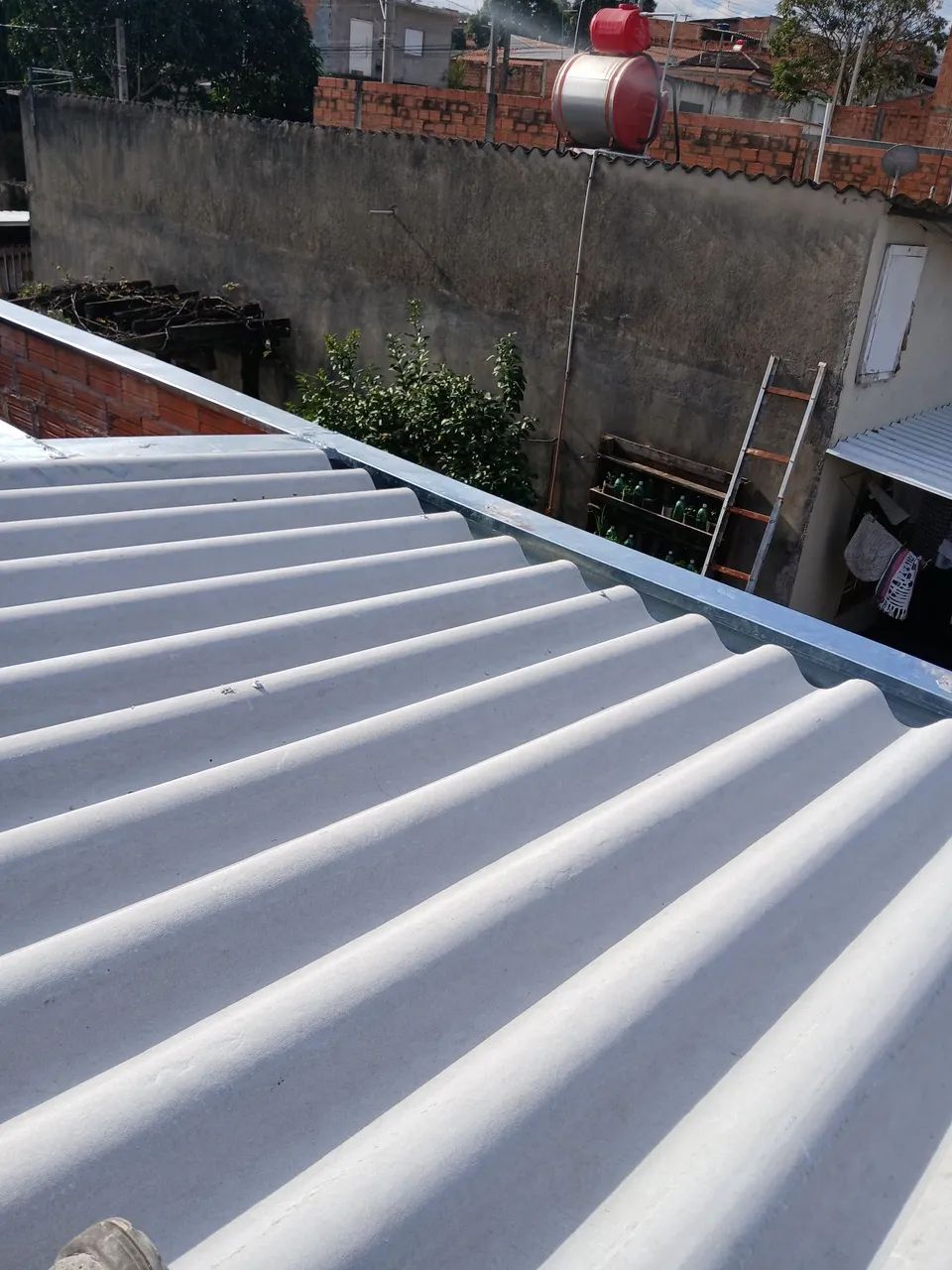 Calhas e. RUFOS E MANUTENÇÃO  - Foto 2