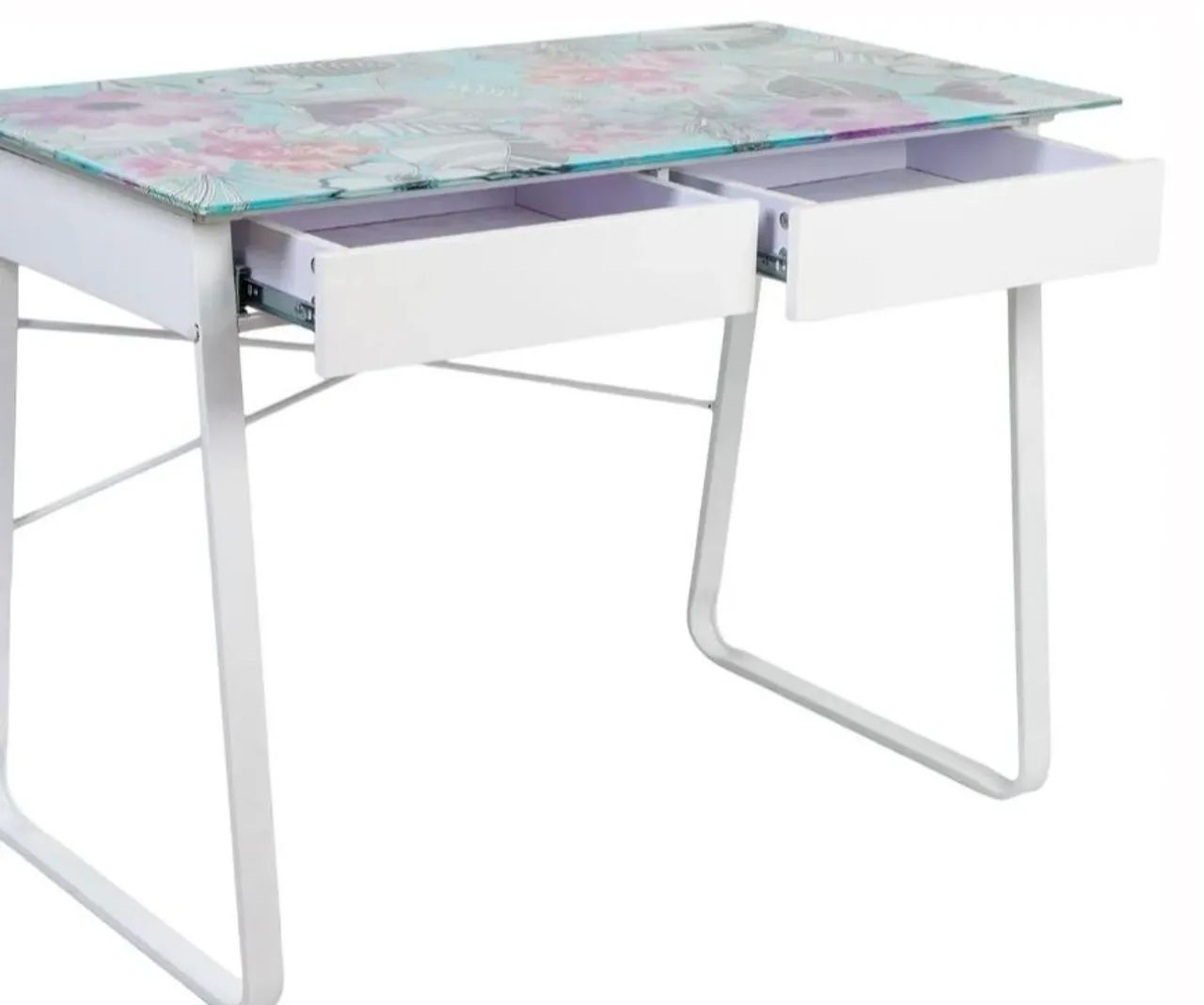 Mesa de escritório com vidro