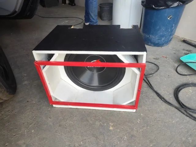 Caixa com Sub de 15" de 1500w