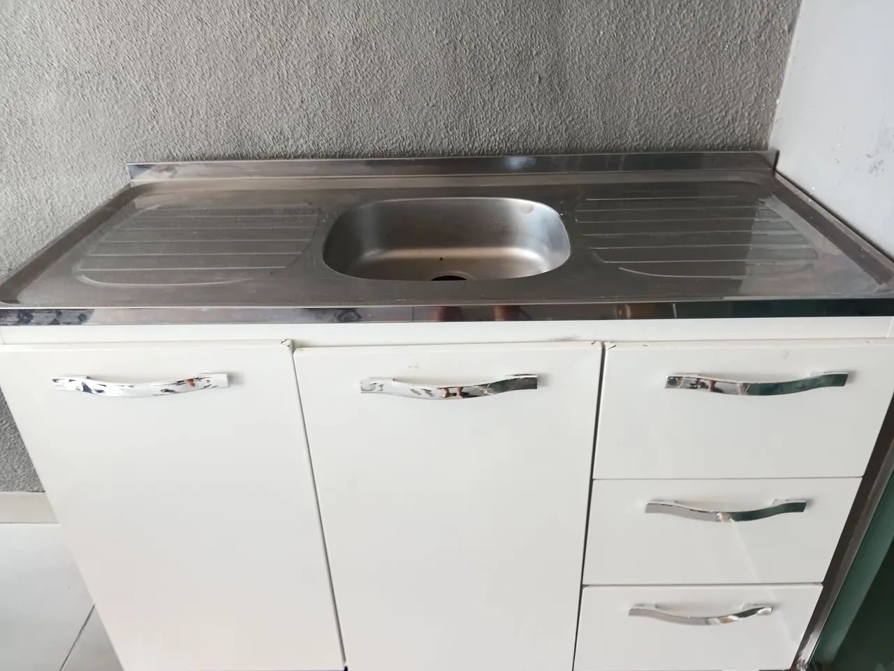 Vende-se armário de cozinha 1,20 cm