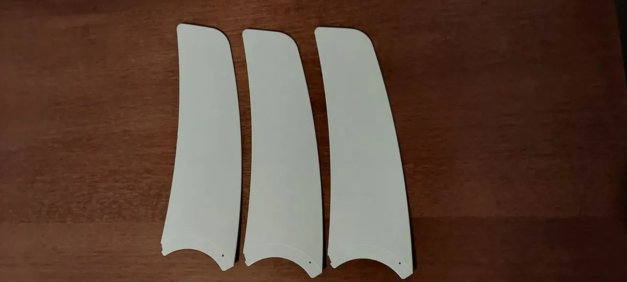 Pás para ventilador de teto.