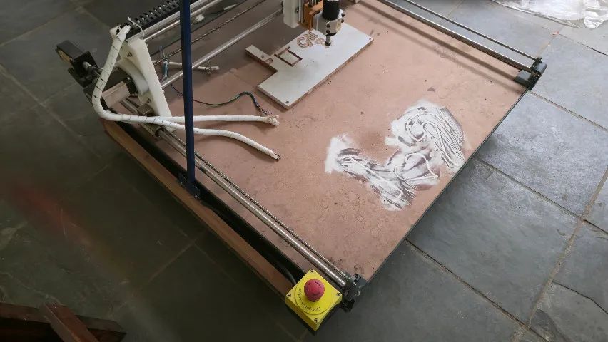 CNC Router - Máquina de Corte usada - Foto 2