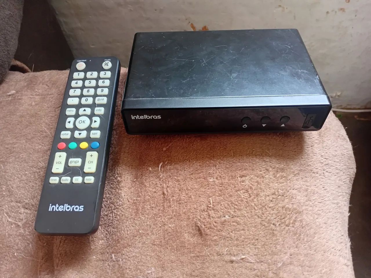 Conversor digital de TV CD 902 Intelbras 