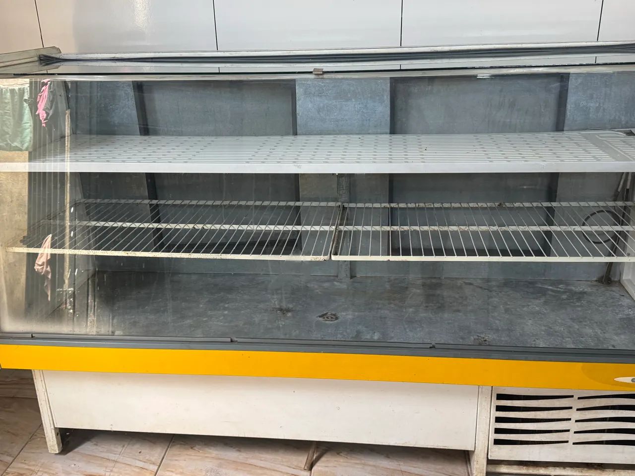 Balcão Expositor Refrigerado - Geladeira Comercial - Foto 2