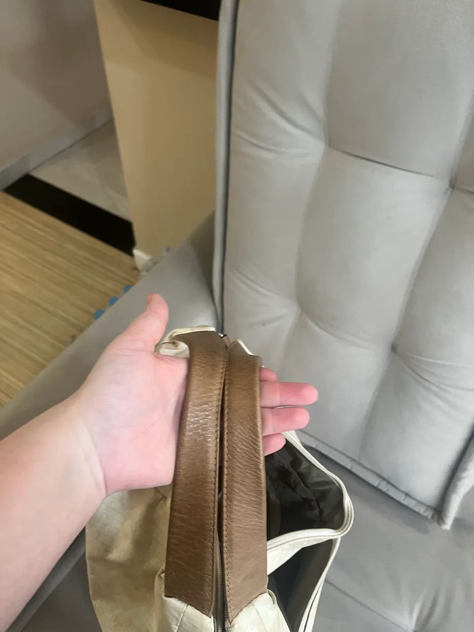 Bolsa Laci Baruffi Grande Bege com Alça Longa