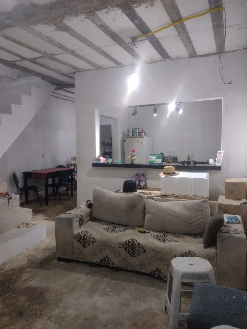 Vende-se este primeiro andar na chã de Bebedouro ZAP *