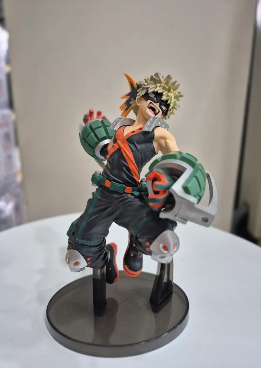 Action Figure Katsuki Bakugo