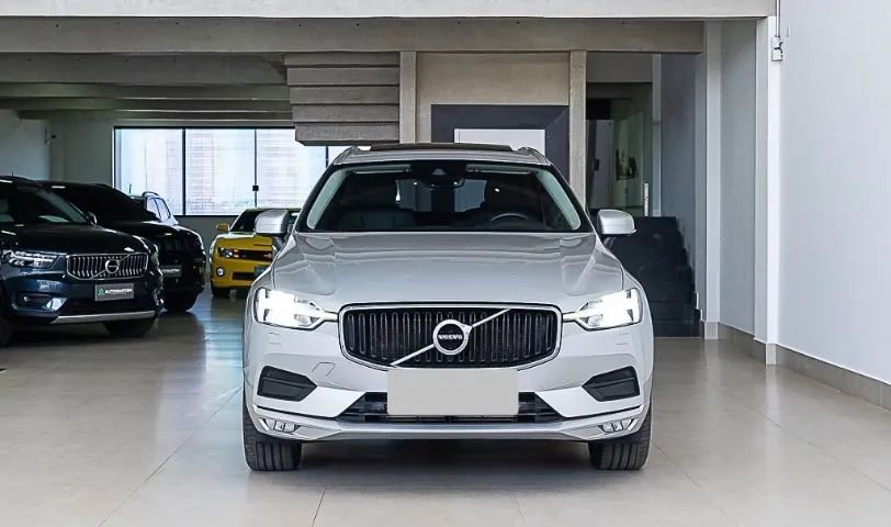Volvo Xc XC 60 T-5 MOMENTUM 2.0 254cv AWD 5p 2020