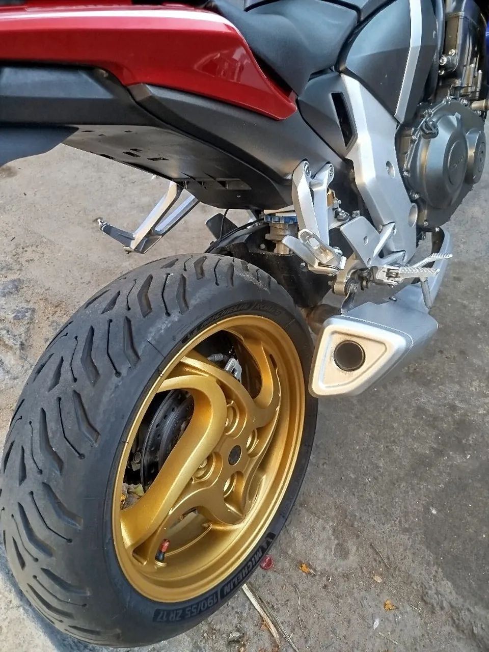 Moto super conservada e top - Foto 2