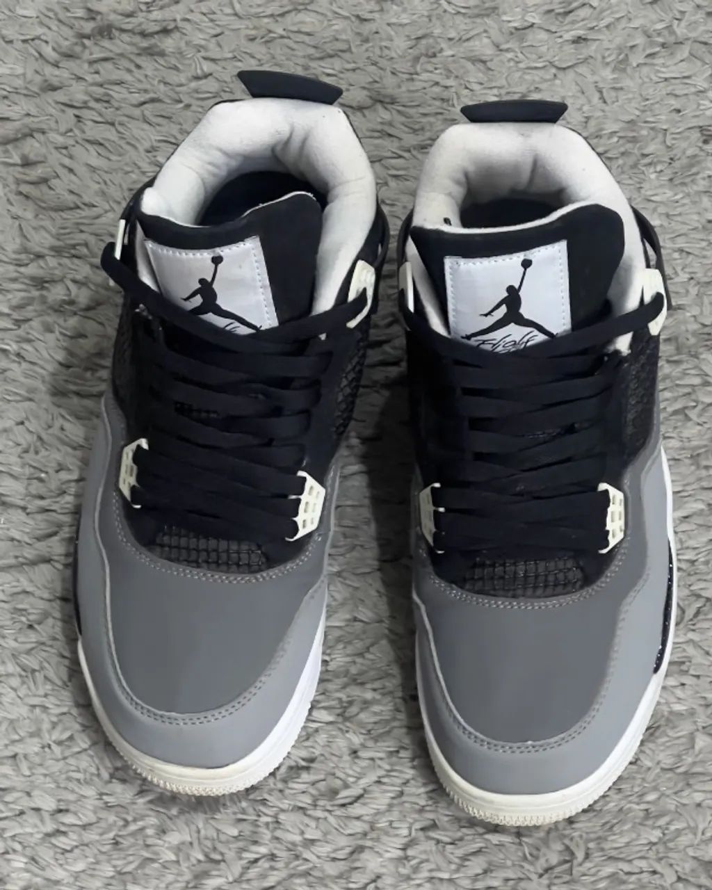 Air Jordan 4 Preto e Cinza - Foto 2