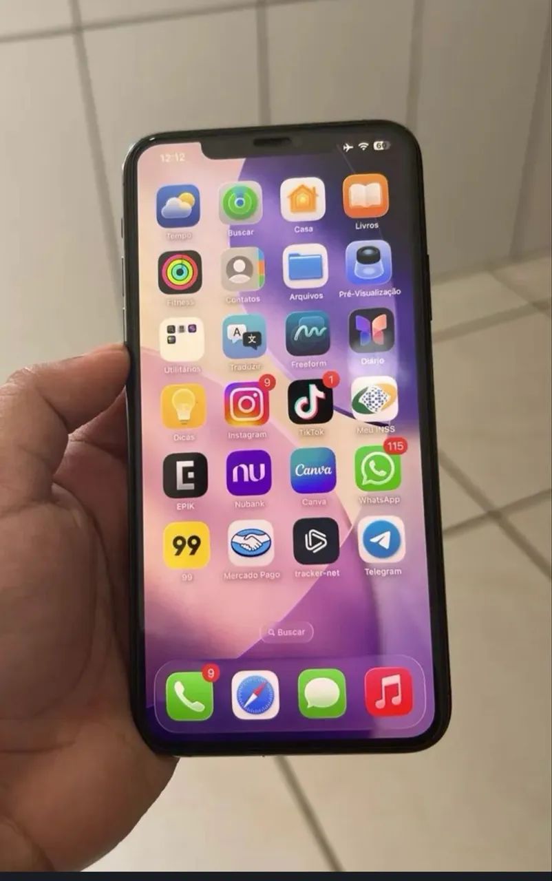 Vendo iPhone 11 Pro Max novo