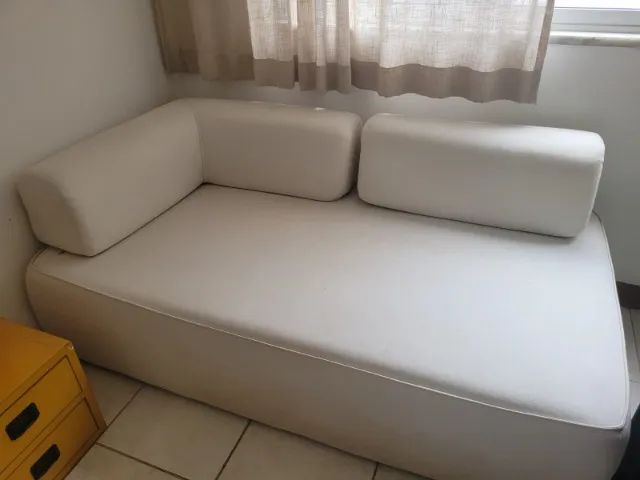 Sofá moderno 180cm x 100cm 