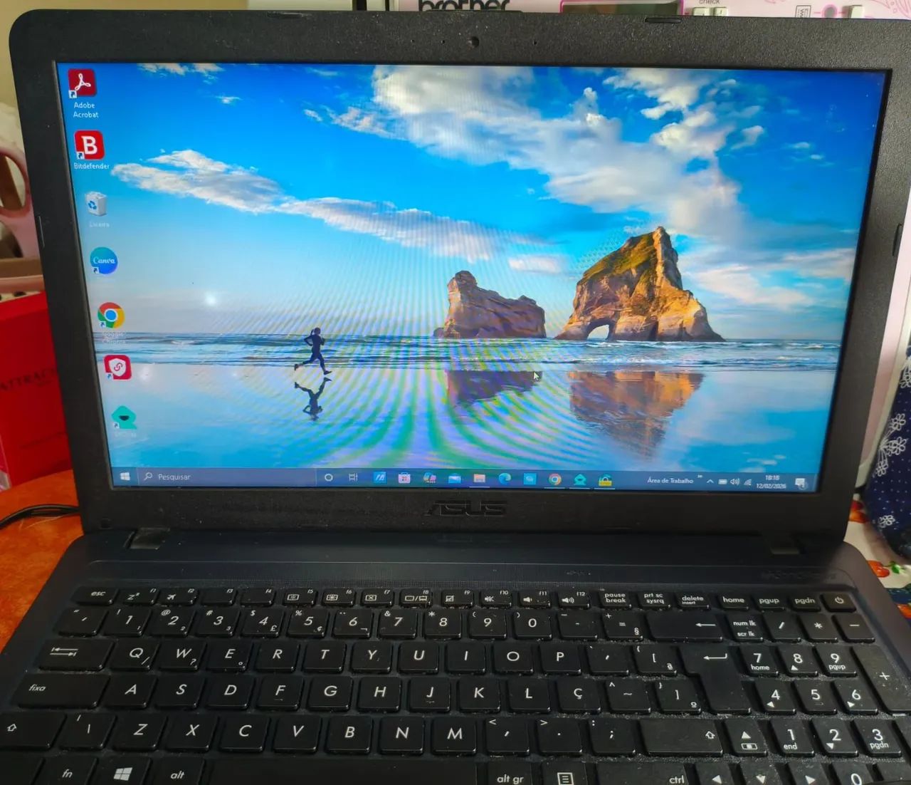 Vendo notebook Asus - Foto 2