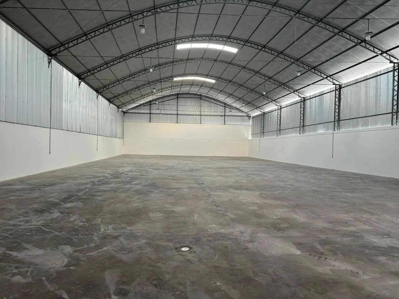 Galpão Amplo em Benevides, 1046m², com Escritório.  - Foto 5