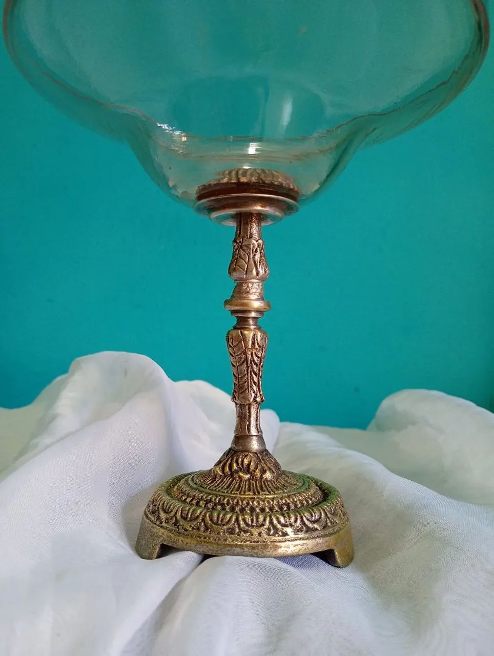Antiga Fruteira / Centro de Mesa em Bronze e Vidro 16 cm - Foto 3