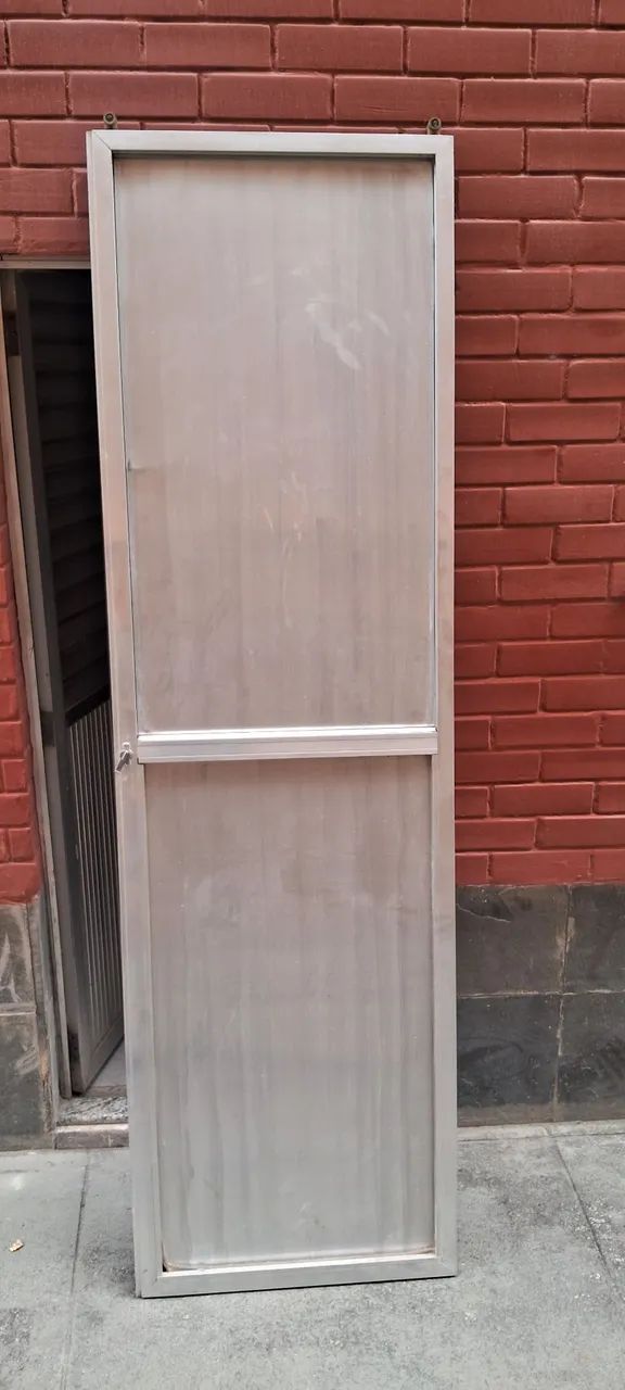 Porta de alumínio  de correr 