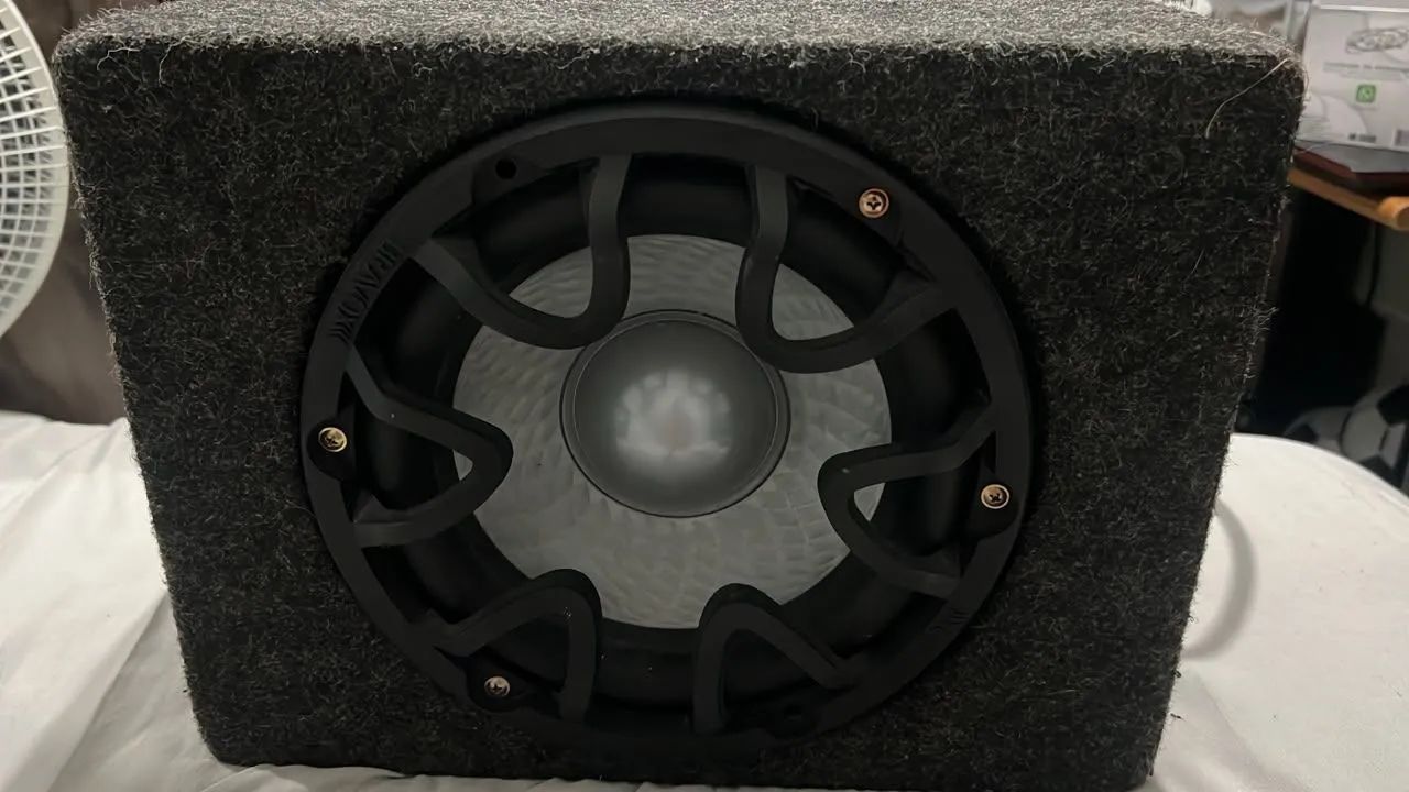 Vendo caixa sub