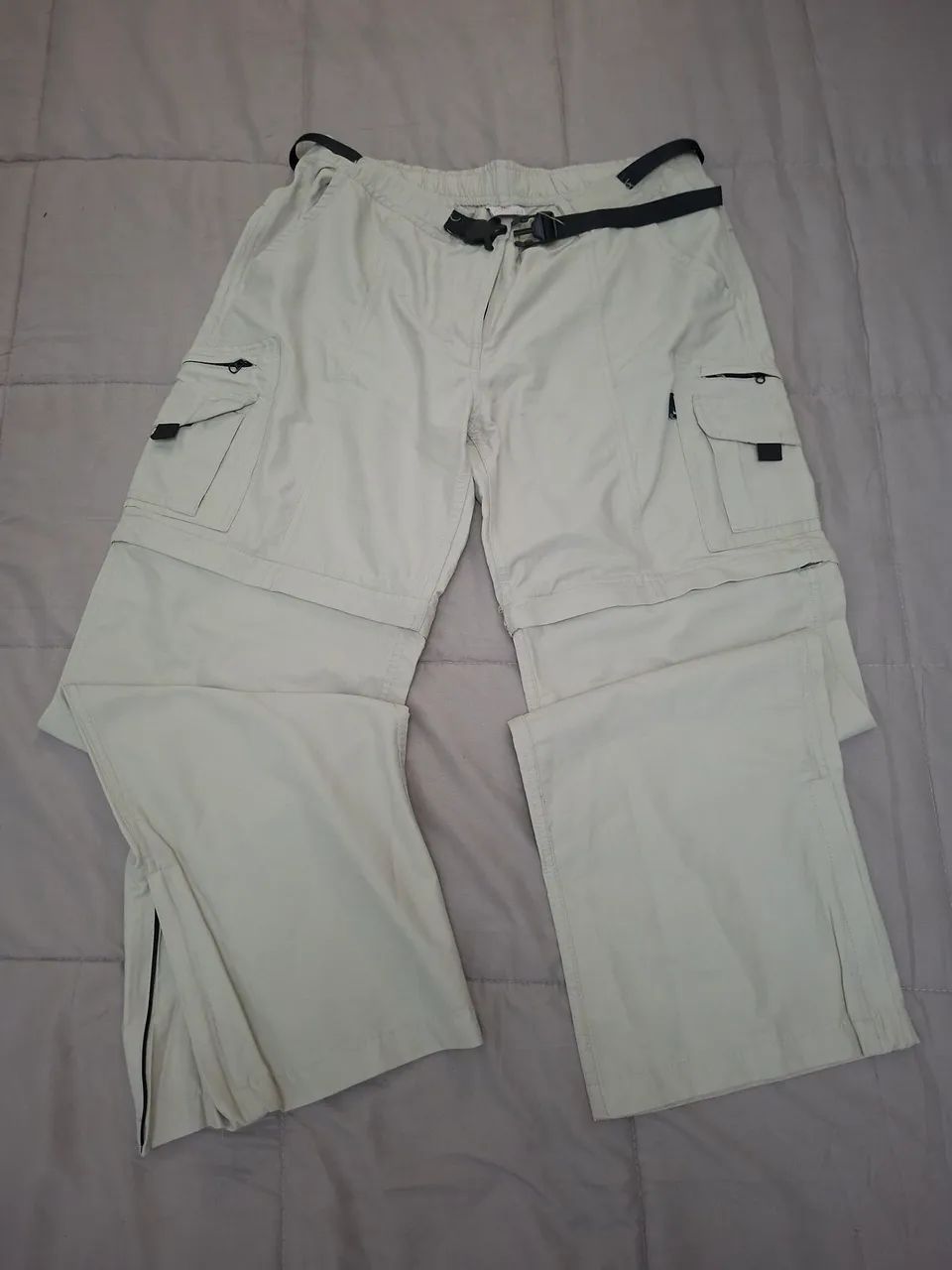 Calça/ bermuda feminina Curtlo bege