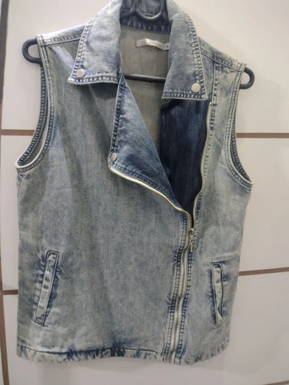 Colete jeans feminina Tam M  - Foto 2