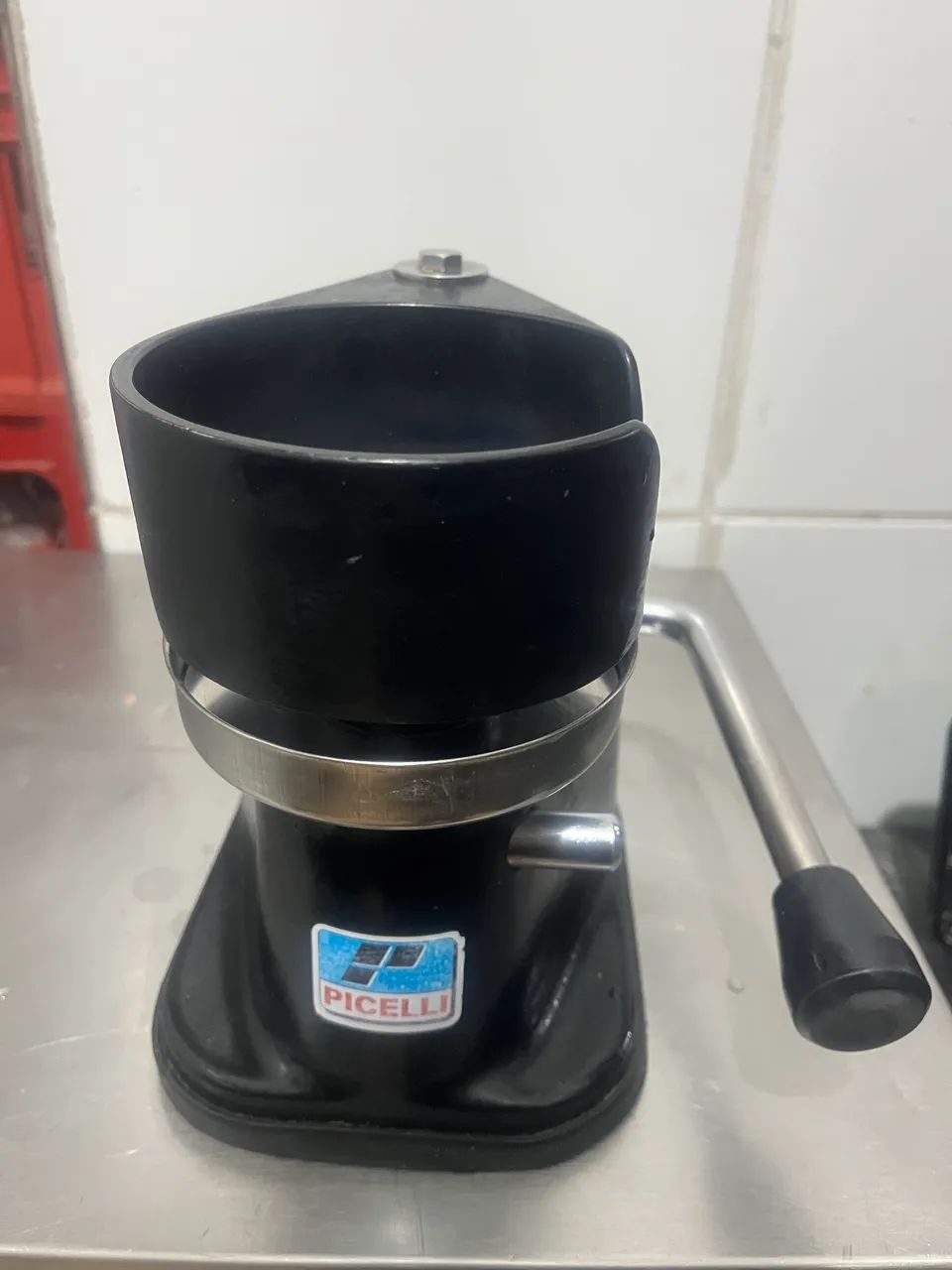 Modelador/formatador de hambúrguer profissional Pincelli 112 para hamburgueria 