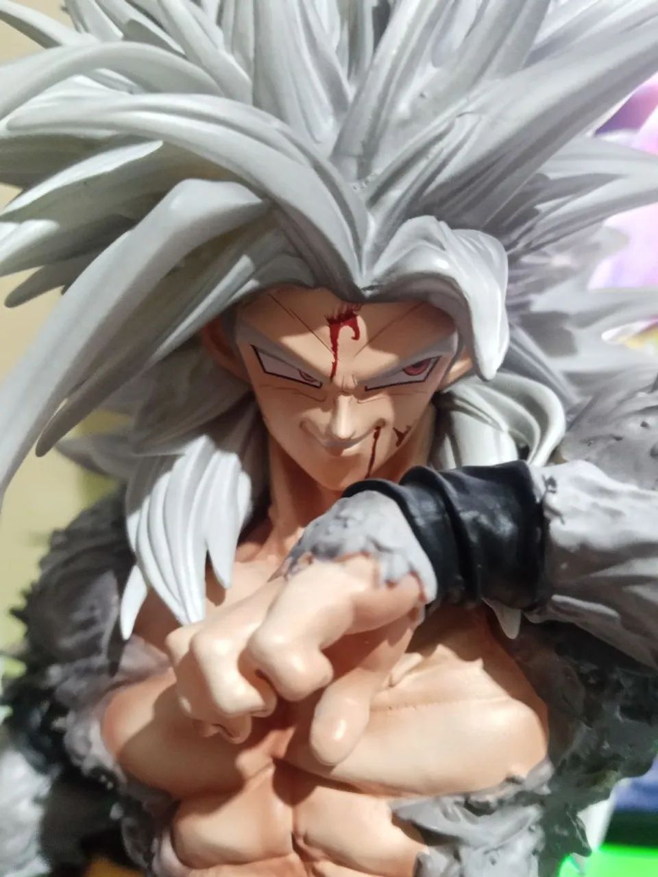 Action figure Goku SSJ 5 - Foto 2