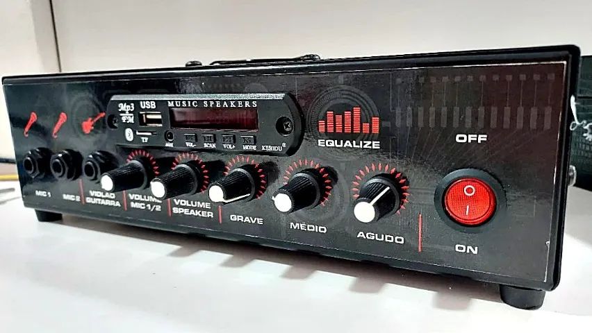 Amplificador de Mesa 300 W