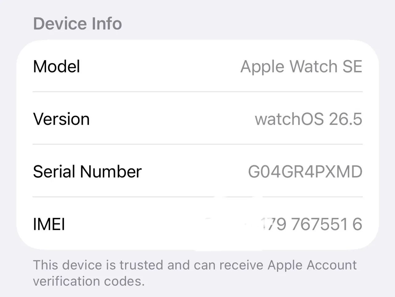 Apple Watch SE na caixa com carregador - Foto 3