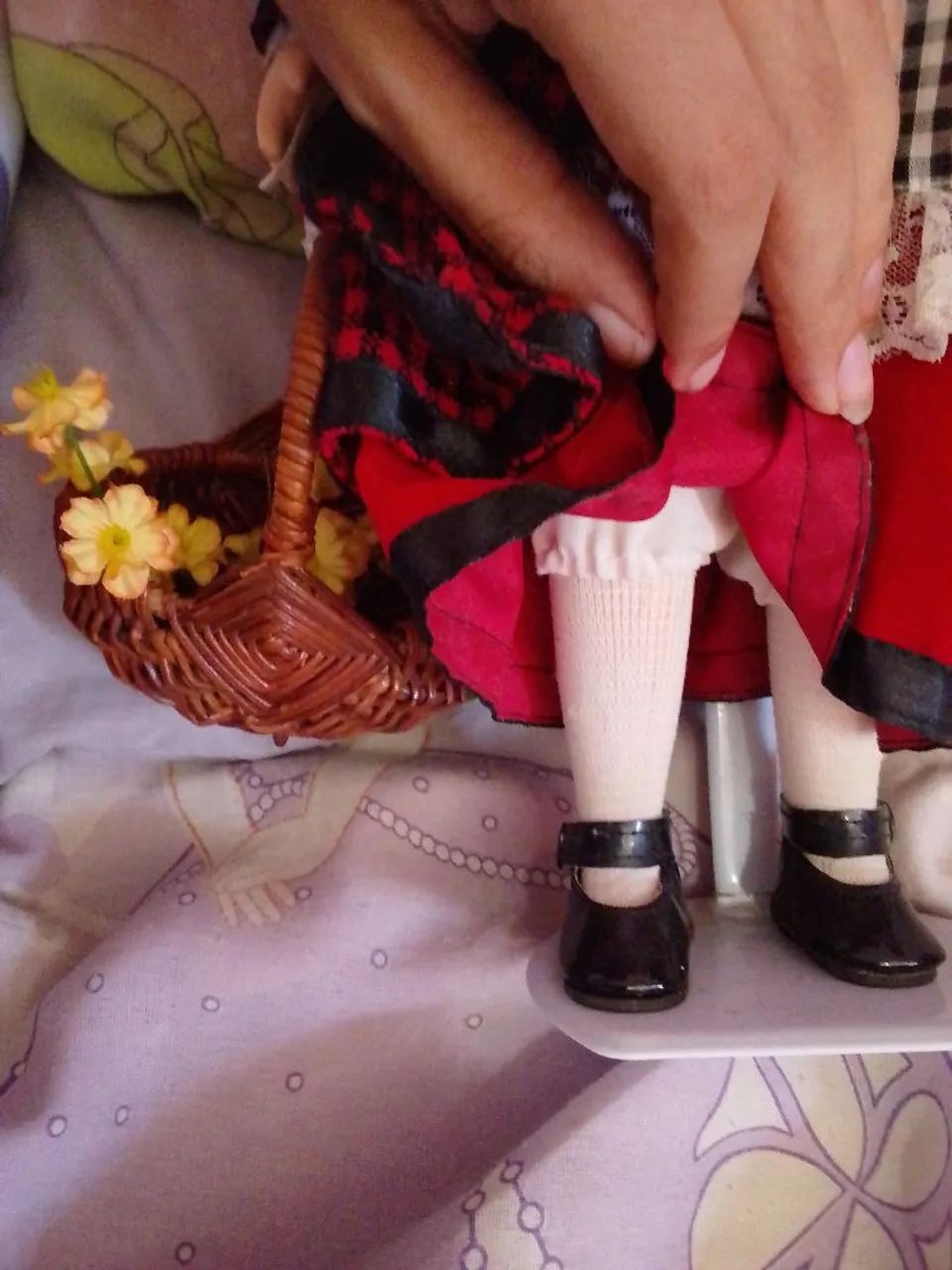 Boneca haunted de porcelana - Foto 3