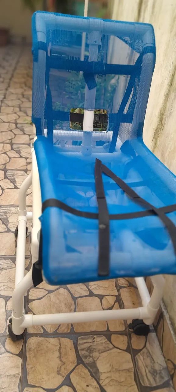 Cadeira de banho em PVC para deficientes  - Foto 5