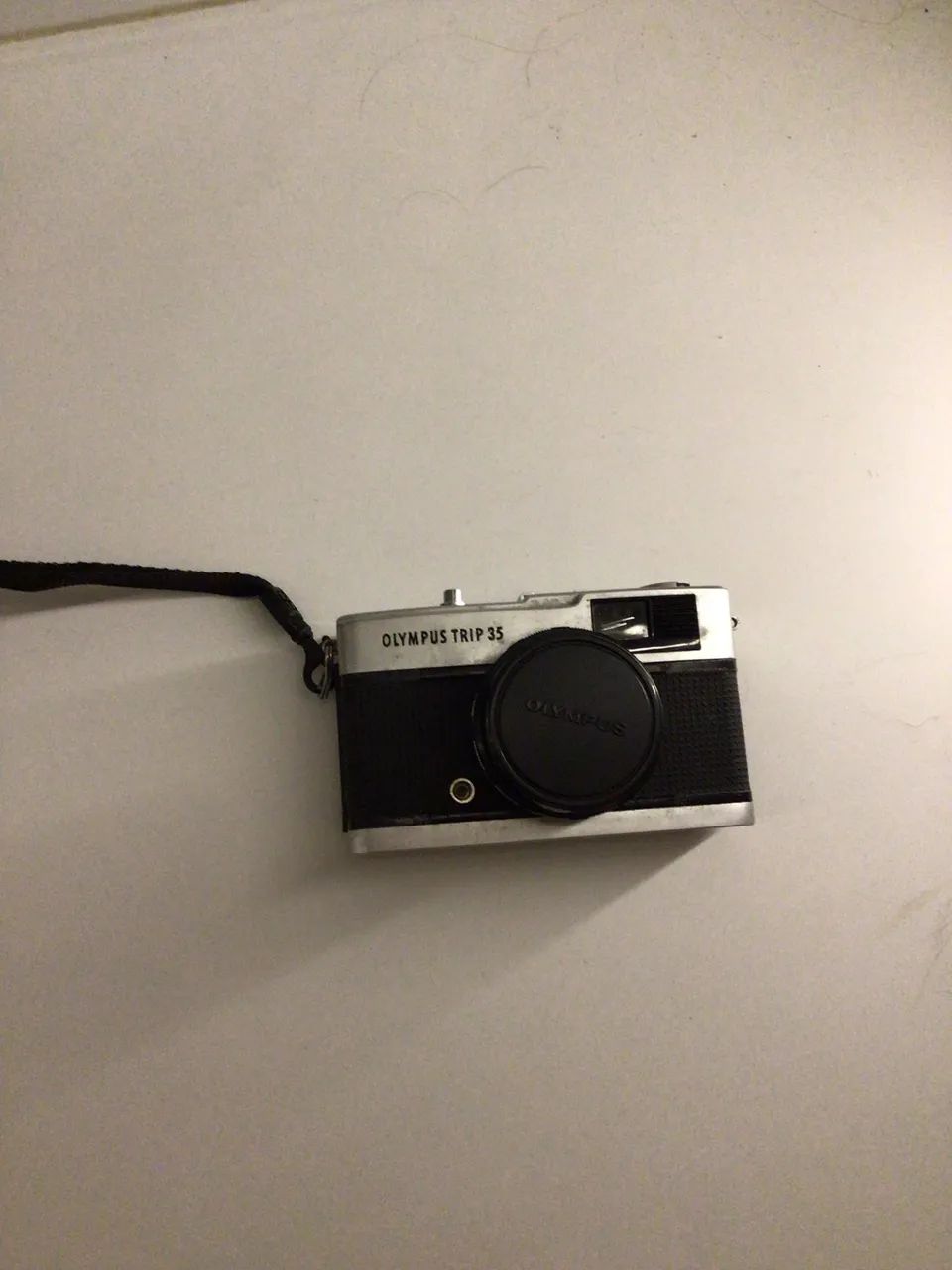 Câmera analógica Olympus trip 35