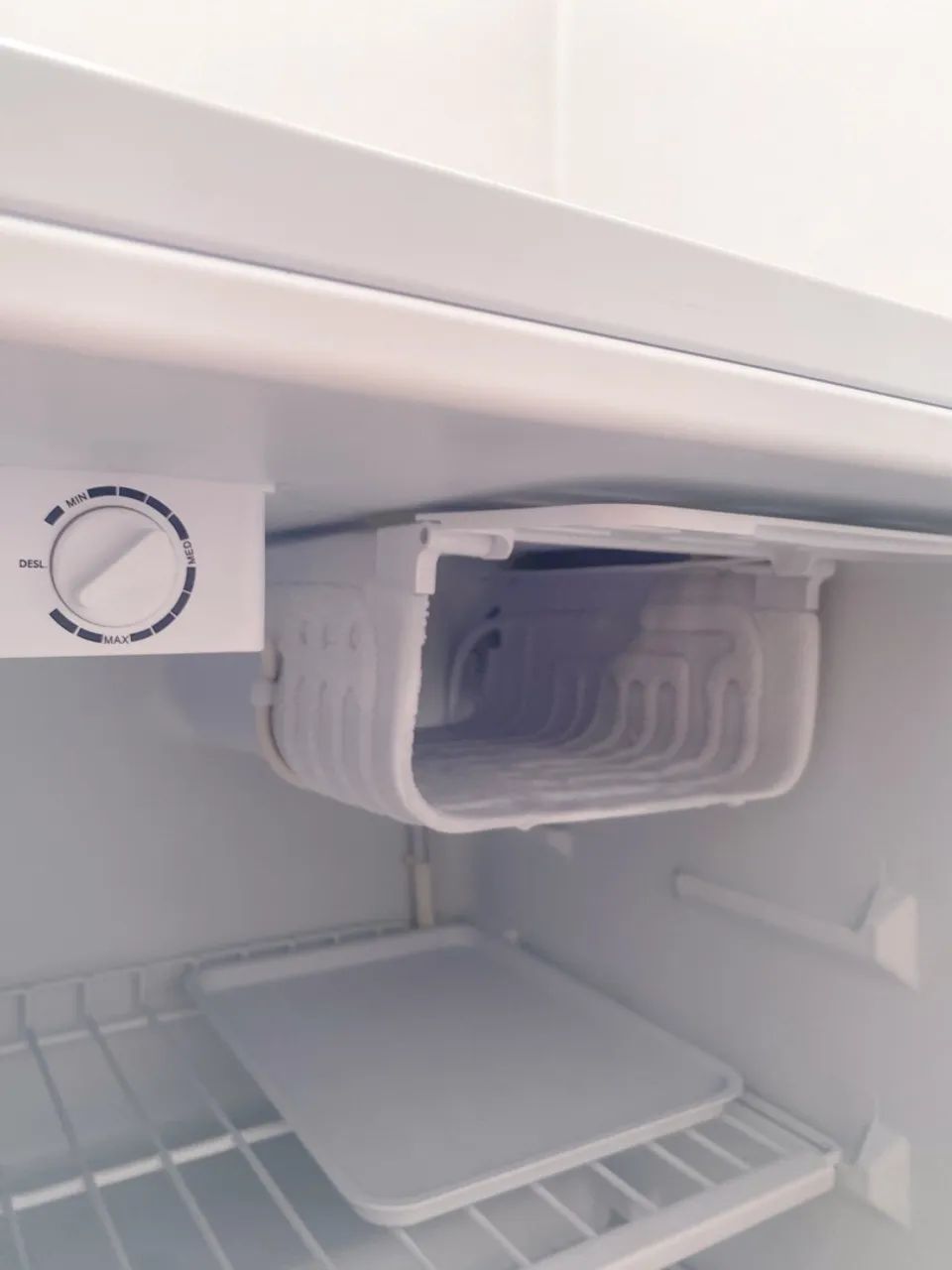Frigobar 67 Litros Pfg85b Branco Philco 110v - Foto 3