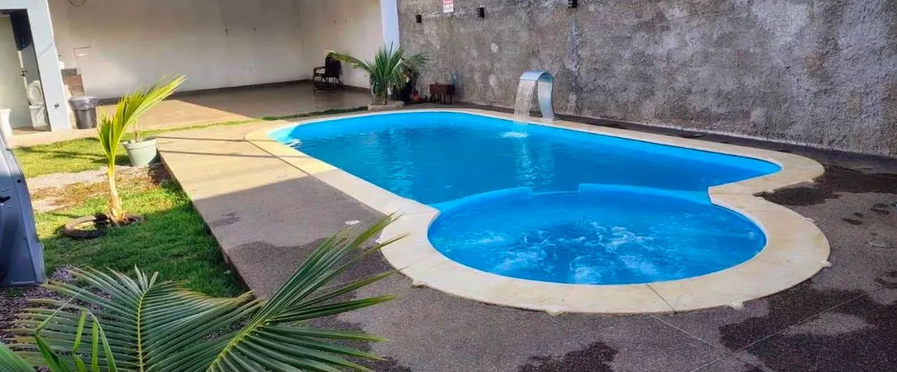 Piscina com hidromasagem de 8 metros 