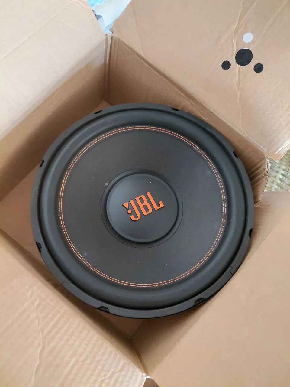 Subwoofer JBL 12 polegadas 350w rms Novo, na caixa