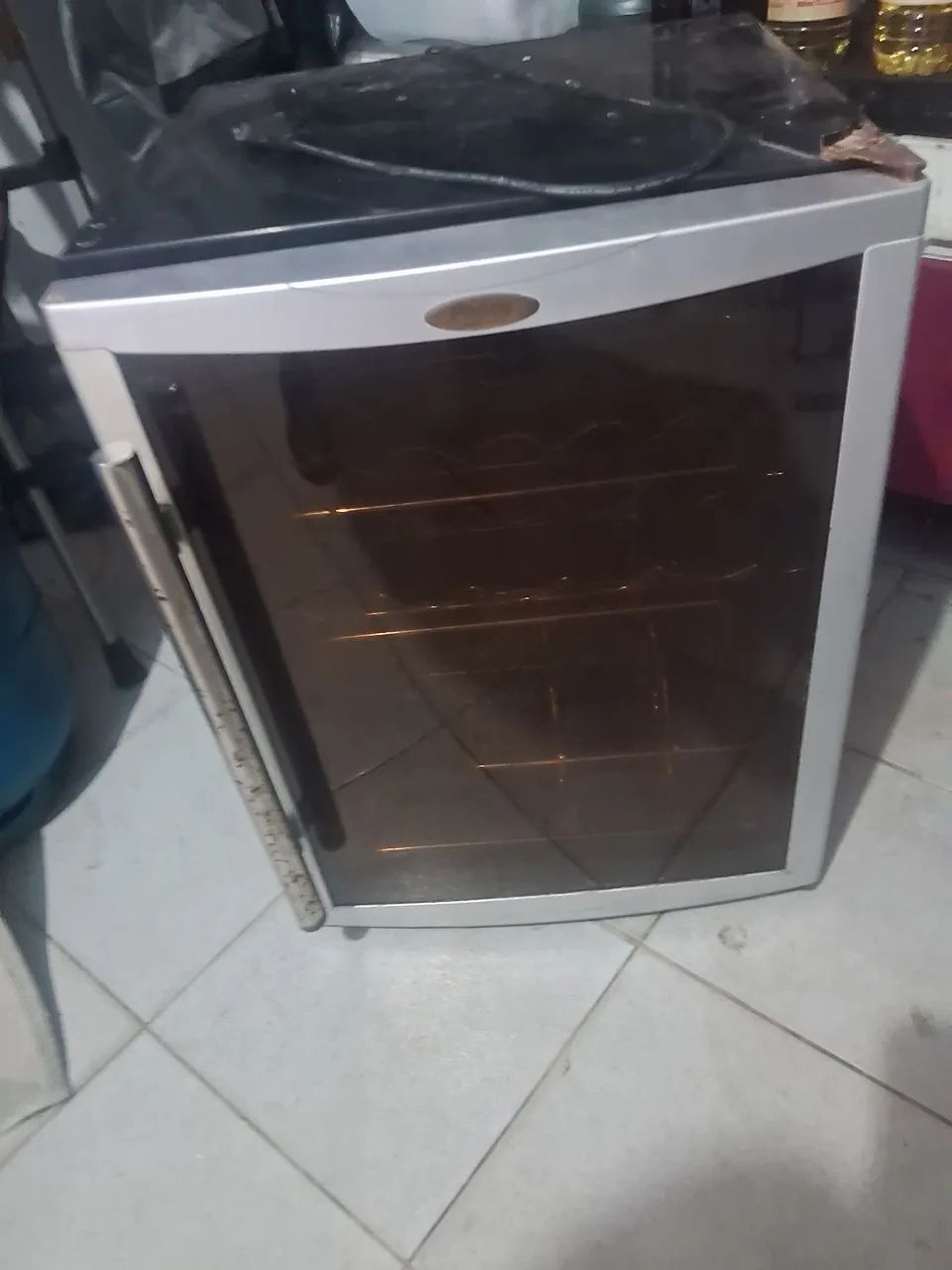 Refrigerador de vinho