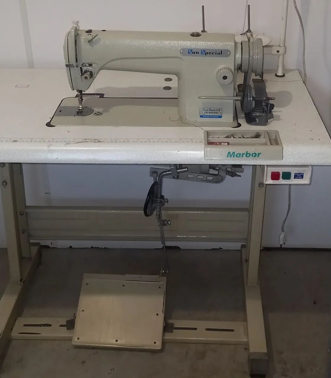 Maquina de costura reta  - Foto 4