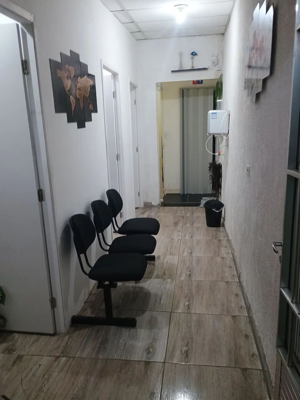 Atenção Investidores,lojistas. Ou para quem deseja moradia com renda ou próprio negócio. - Foto 4