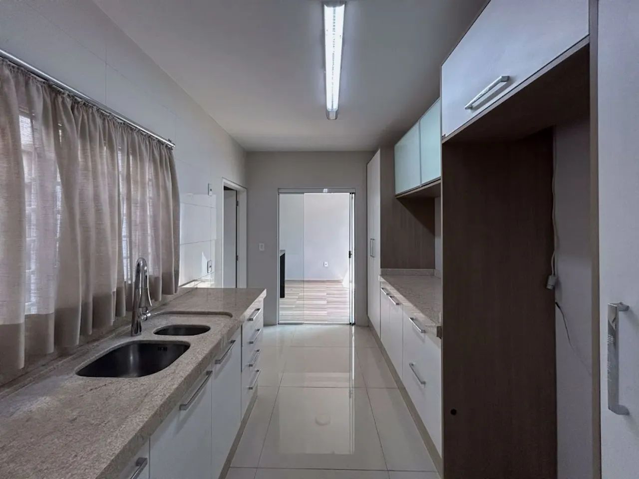 Sobrado com 3 dormitórios à venda, 122 m² por R$ 695.000,00 - Região do Lago - Cascavel/PR - Foto 5