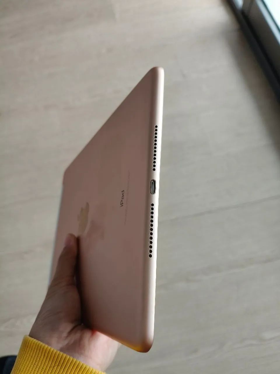 iPad 6ª Geração 128GB Wi-Fi + Cellular - Foto 2