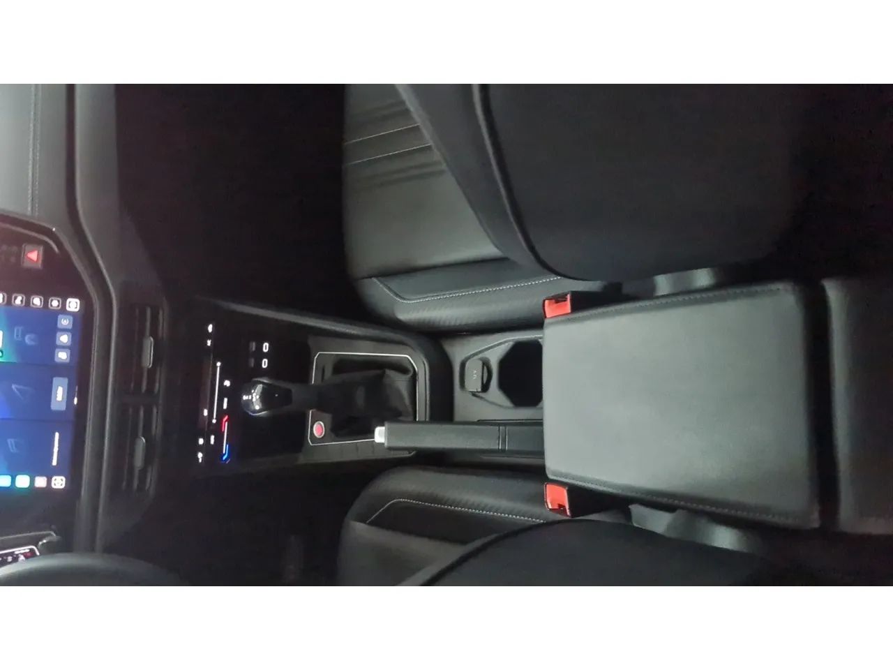 Volkswagen Nivus Highline 1.0 200 TSI Flex Aut., foto 9 de 17