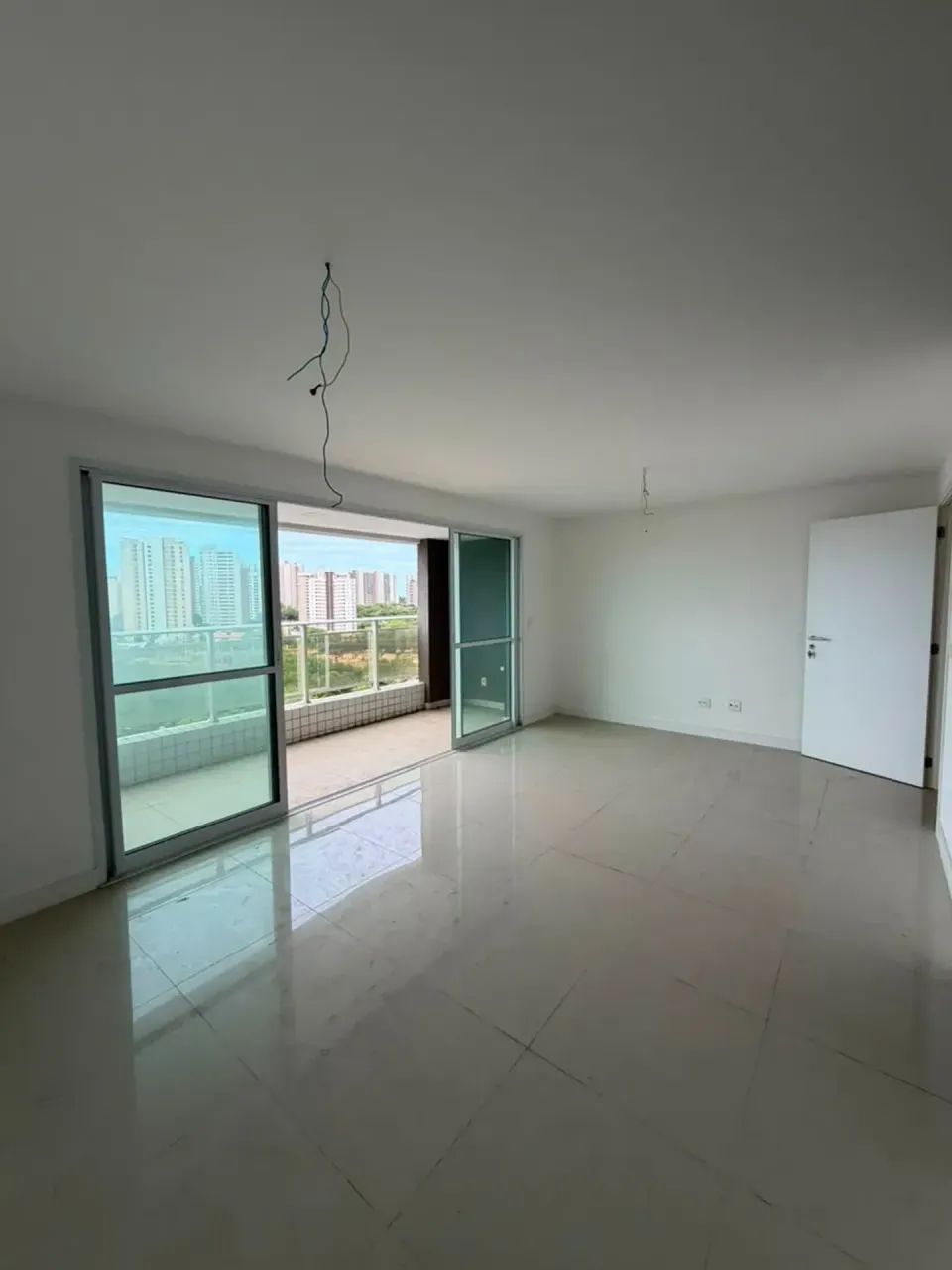 Apartamento andar alto no Lafitte Guararapes